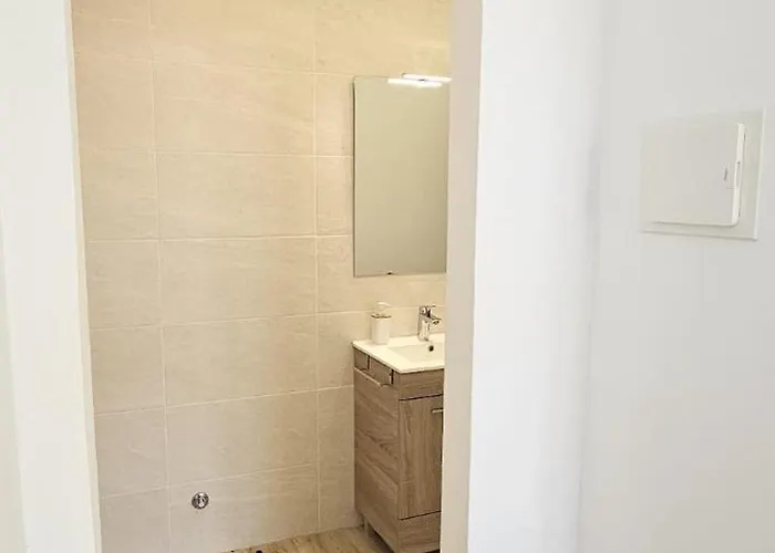 Sunset Gf, Apartment